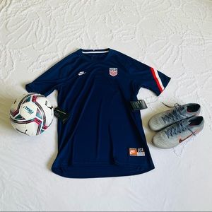Nike US Soccer Team Jersey - Men’s SZ L - NEW WITH TAGS